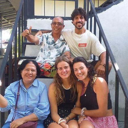 The Daun Puntik Homestay Pemenang 外观 照片