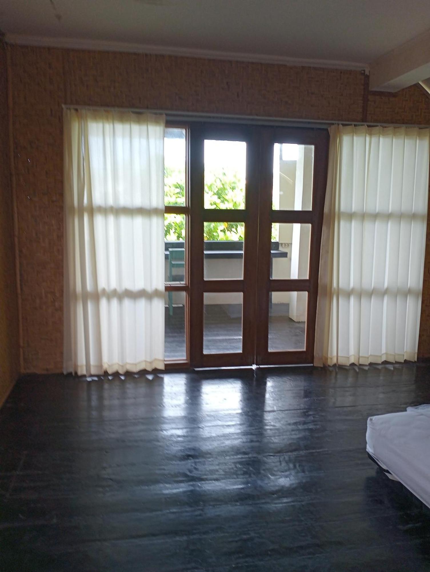 The Daun Puntik Homestay Pemenang 外观 照片