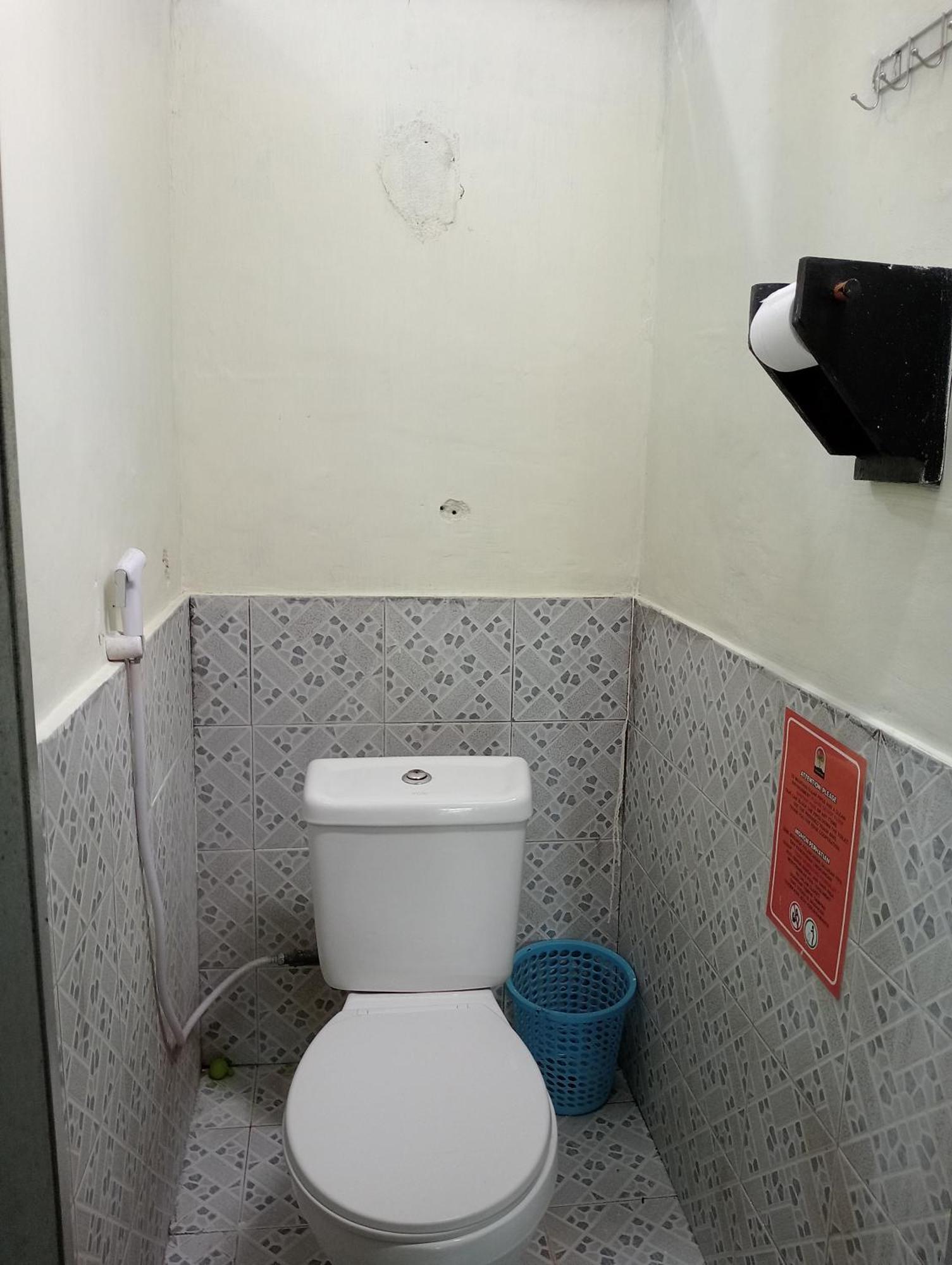 The Daun Puntik Homestay Pemenang 外观 照片