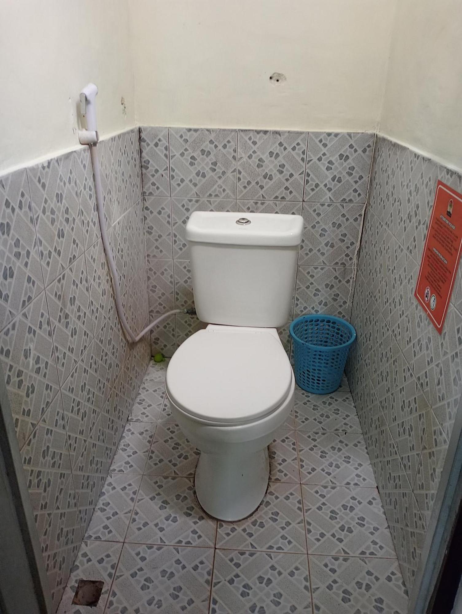 The Daun Puntik Homestay Pemenang 外观 照片